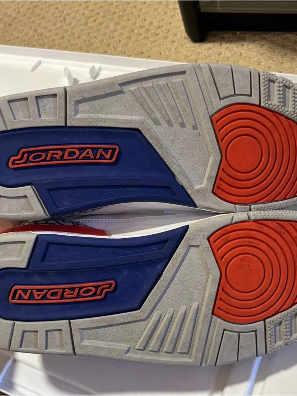 Nike Air Jordan 3 Retro Knicks 2019 136064-148 White Orange Blue Size 11.5 NY